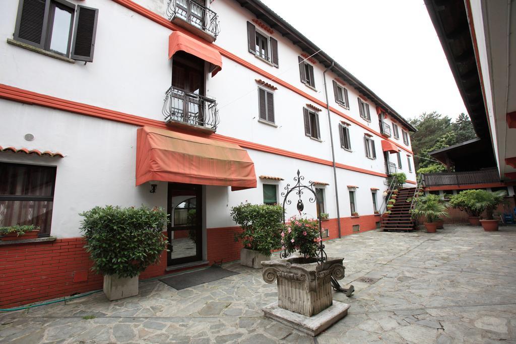 Il Castello B&B Varallo Pombia Exterior photo