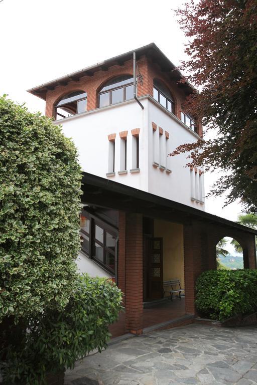 Il Castello B&B Varallo Pombia Exterior photo